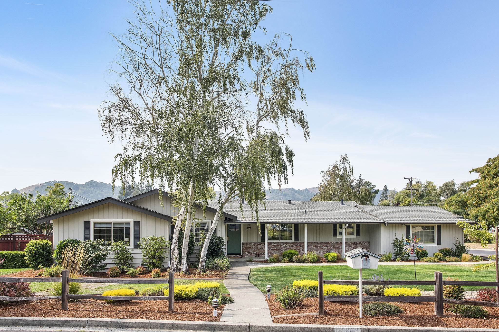  17 Wandel Dr, Moraga—Beautifully Remodeled Rancher—Andy Read Realtor—Photo 0