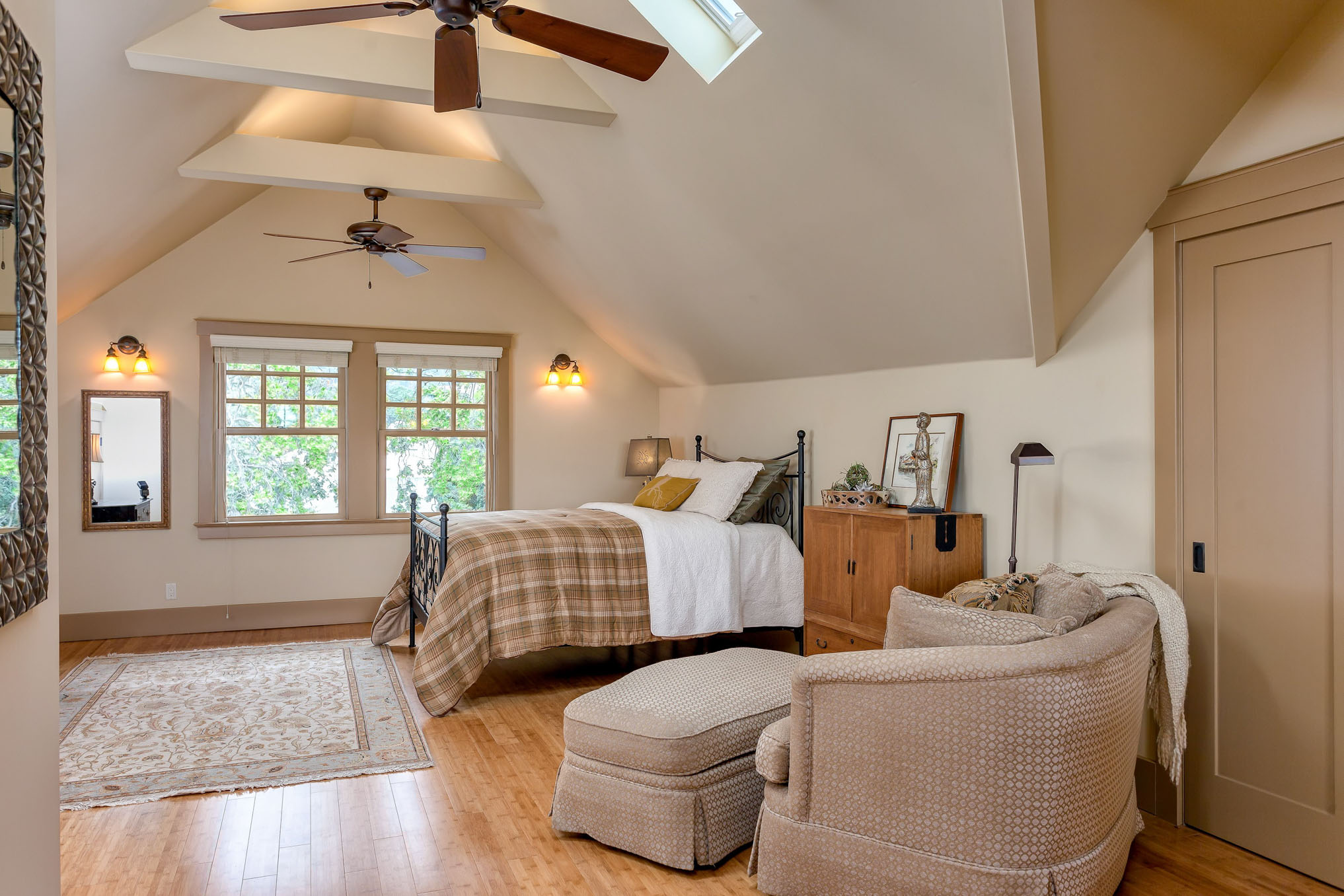  2844 Woolsey St, Berkeley—Condo in historic Tudor house—Andy Read Realtor—Photo 5