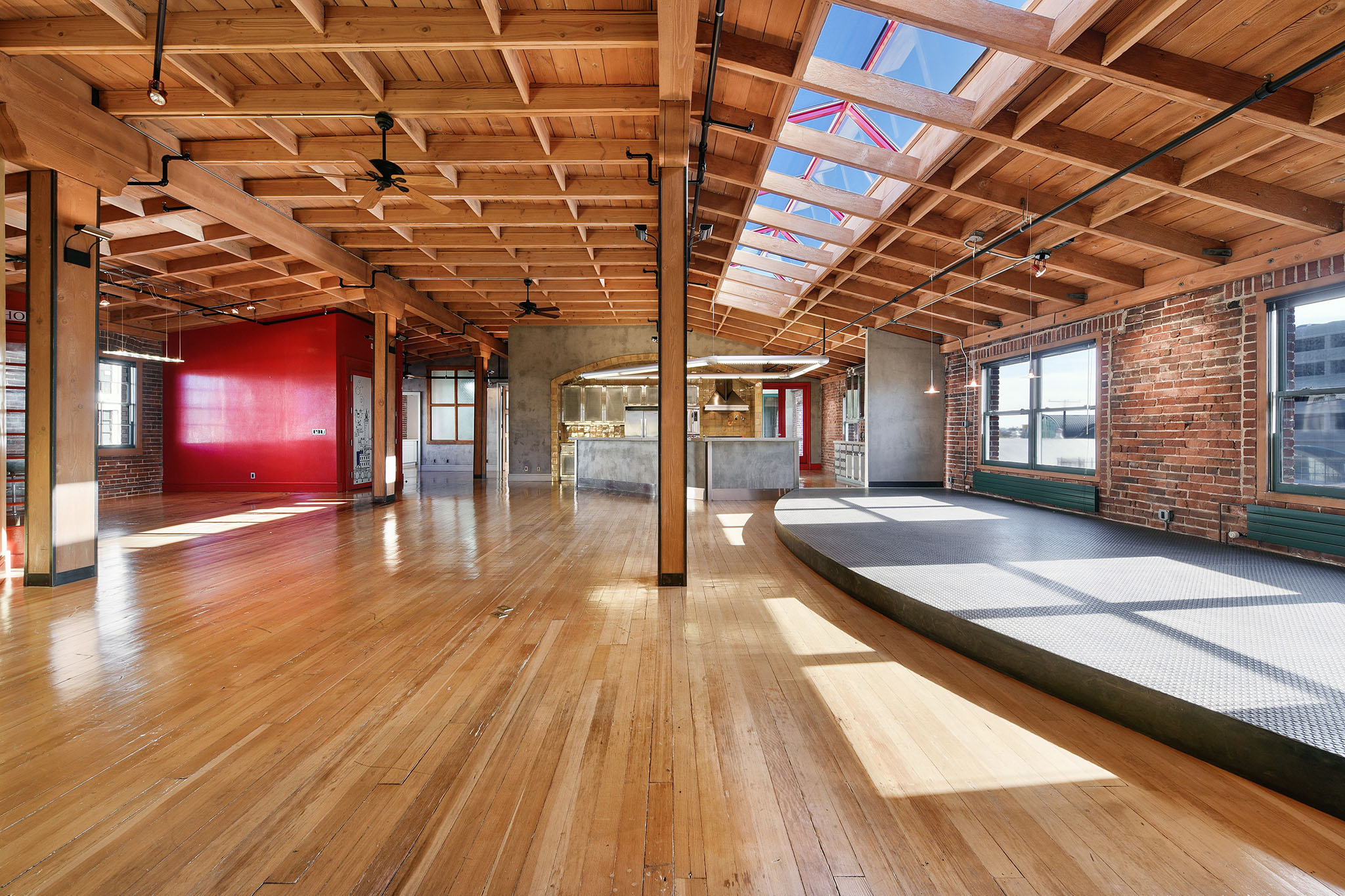  American Bag Building, Oakland—Mixed Use Live/Work Office Building Jack London—Andy Read Realtor—Photo 4