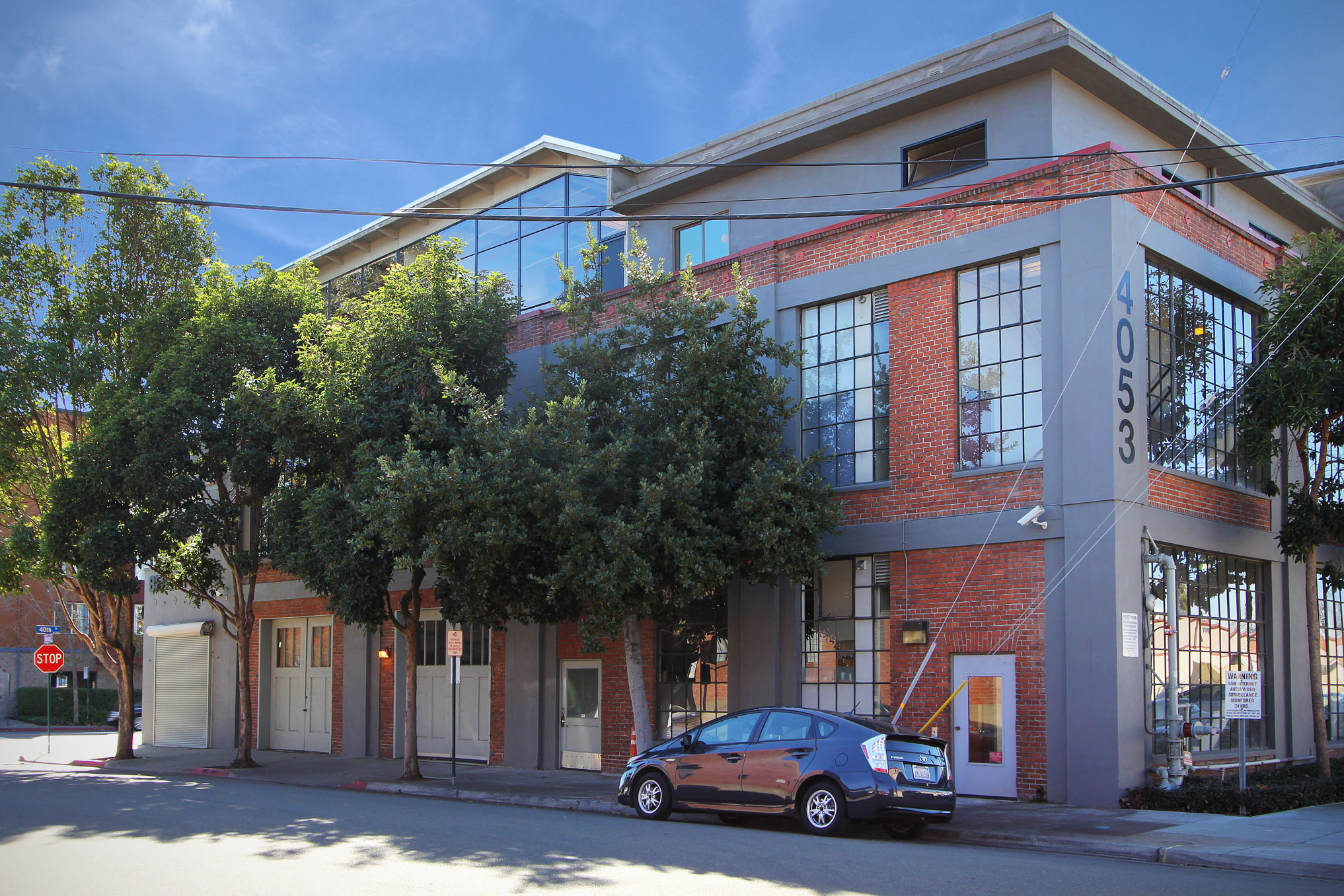  4053 Harlan St #301, Emeryville—Live/Work Loft in Besler Building Lofts historic steam engine manufacturing facility adaptive—Andy Read Realtor—Photo 16