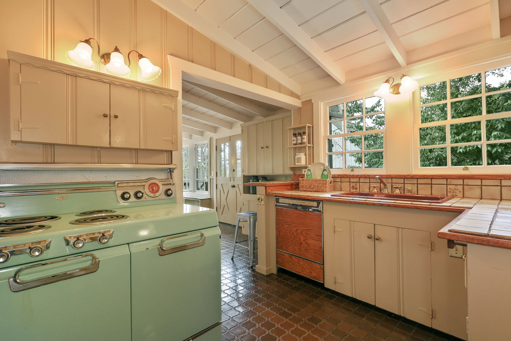  2666 Camino Lenada, Oakland—Modern Farm House—Andy Read Realtor—Photo 12