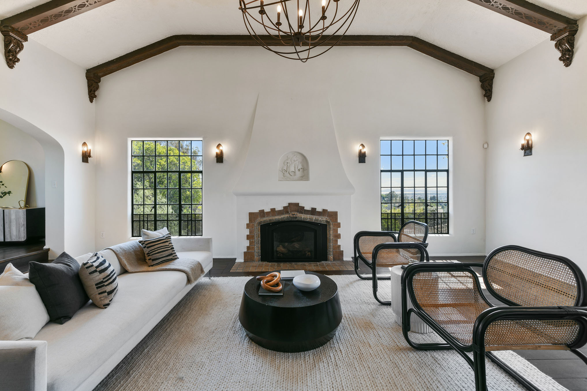  3500 Calandria Ave, Oakland—Spanish Hacienda Mediterranean Architecture—Andy Read Realtor—Photo 5