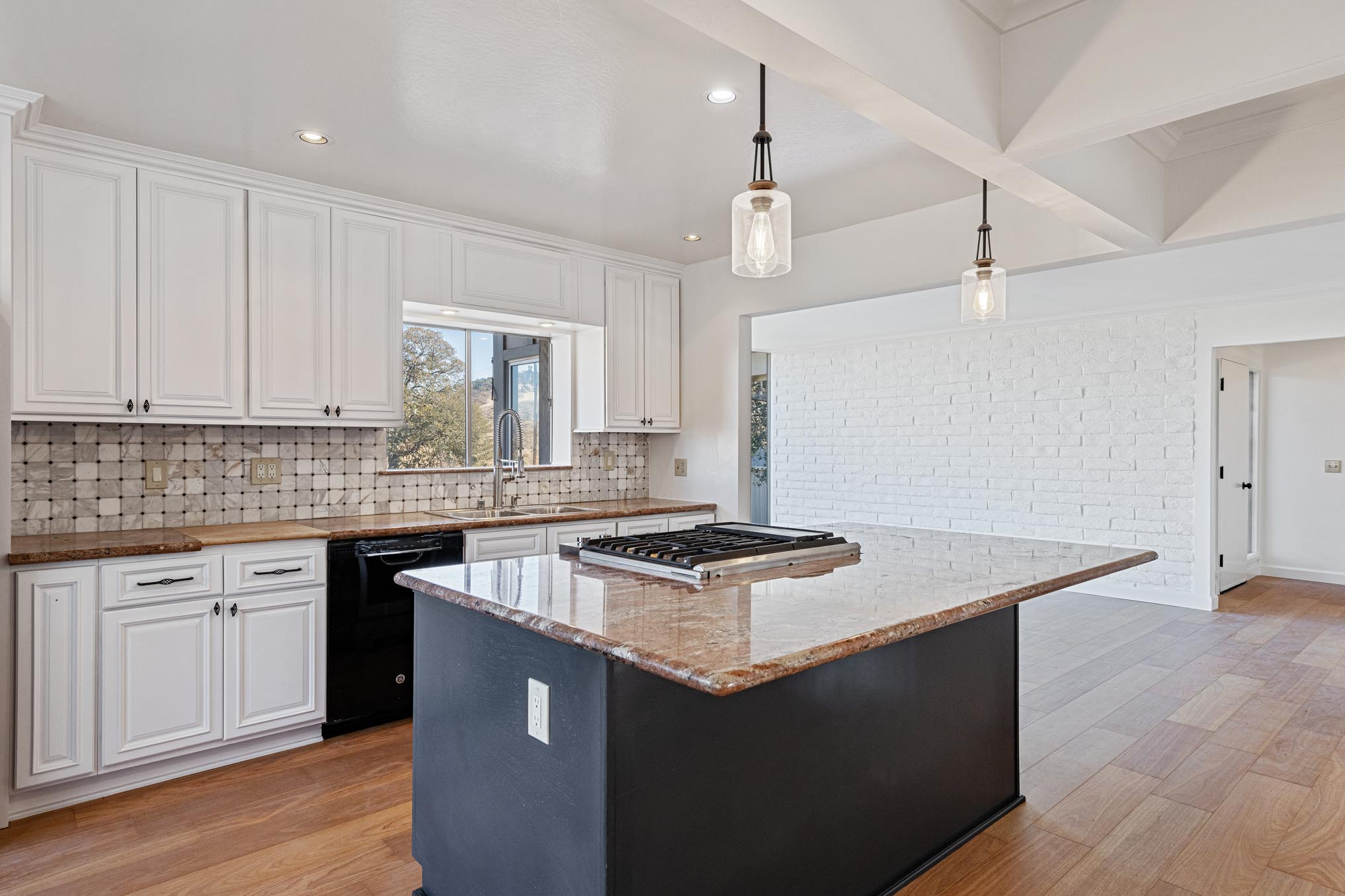 4970 Morgan Territory Rd, Clayton—Ranch Home, Barn on 17 acres of land with Mt. Diablo views perfect for equestrian use—Andy Read Realtor—Photo 11