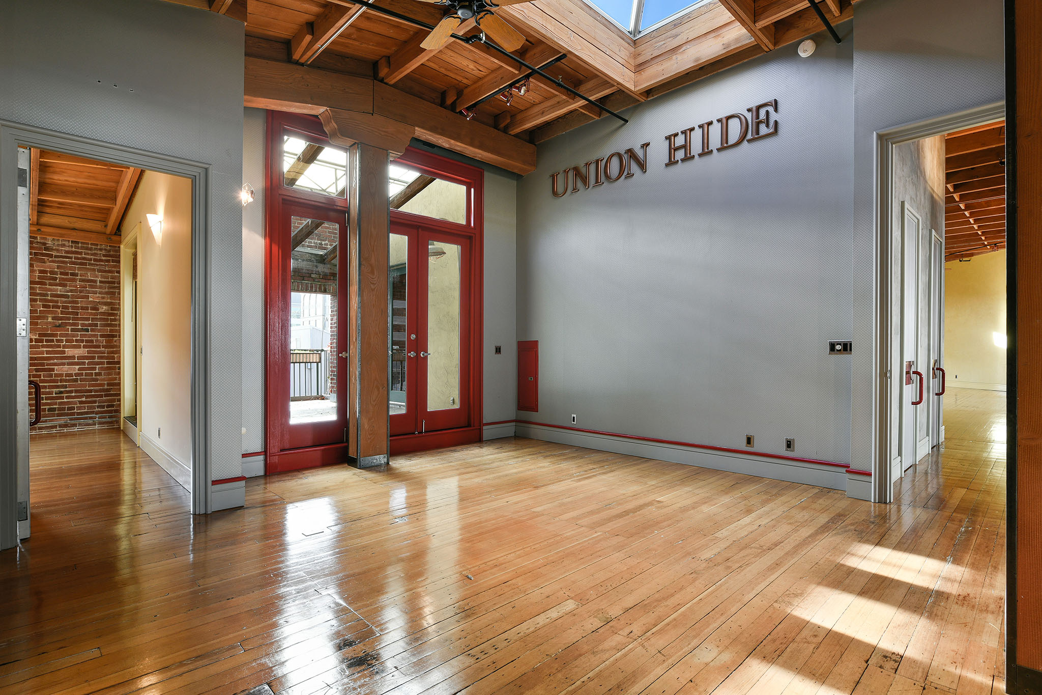  American Bag Building, Oakland—Mixed Use Live/Work Office Building Jack London—Andy Read Realtor—Photo 6
