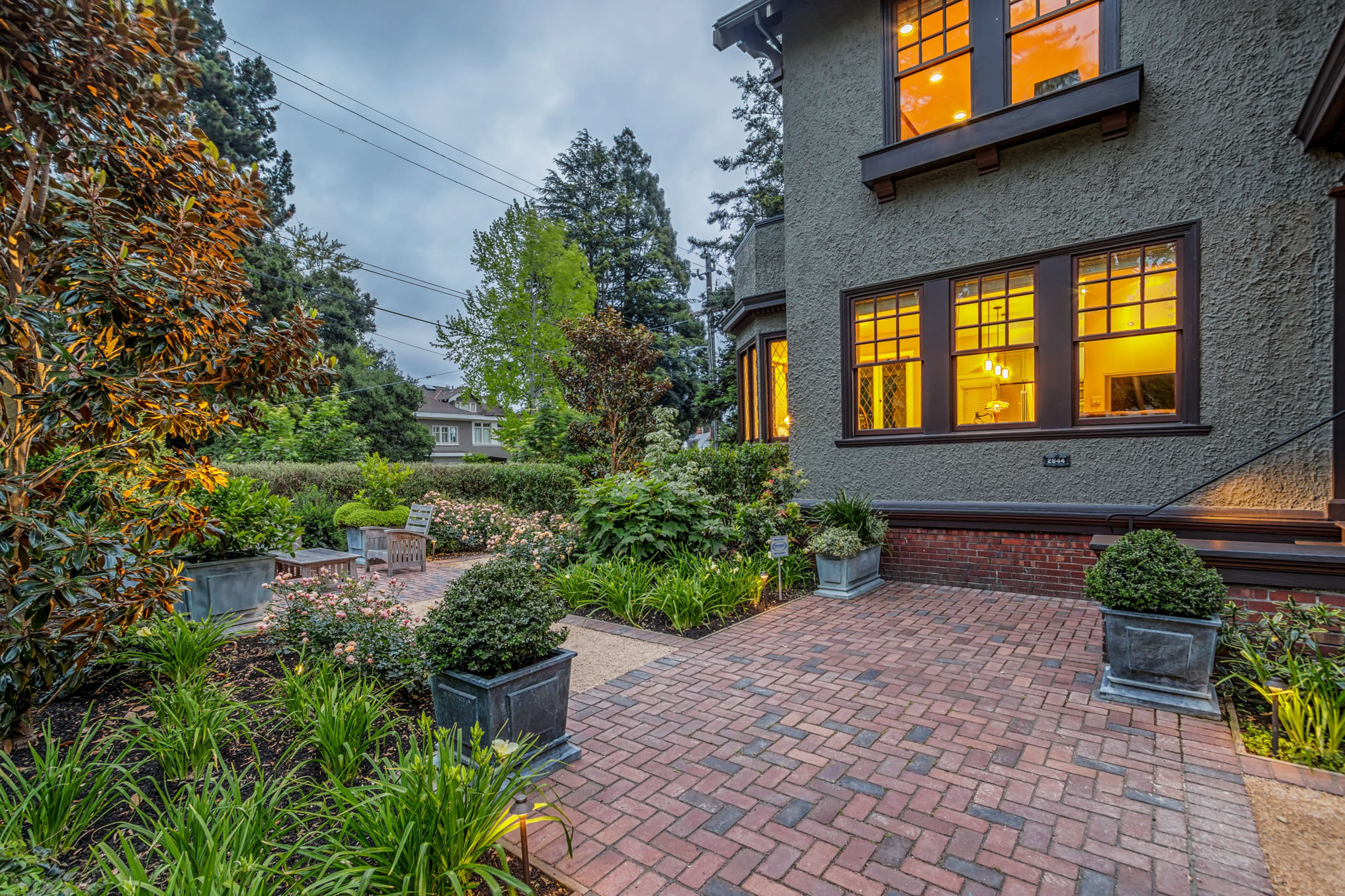  2844 Woolsey St, Berkeley—Condo in historic Tudor house—Andy Read Realtor—Photo 10
