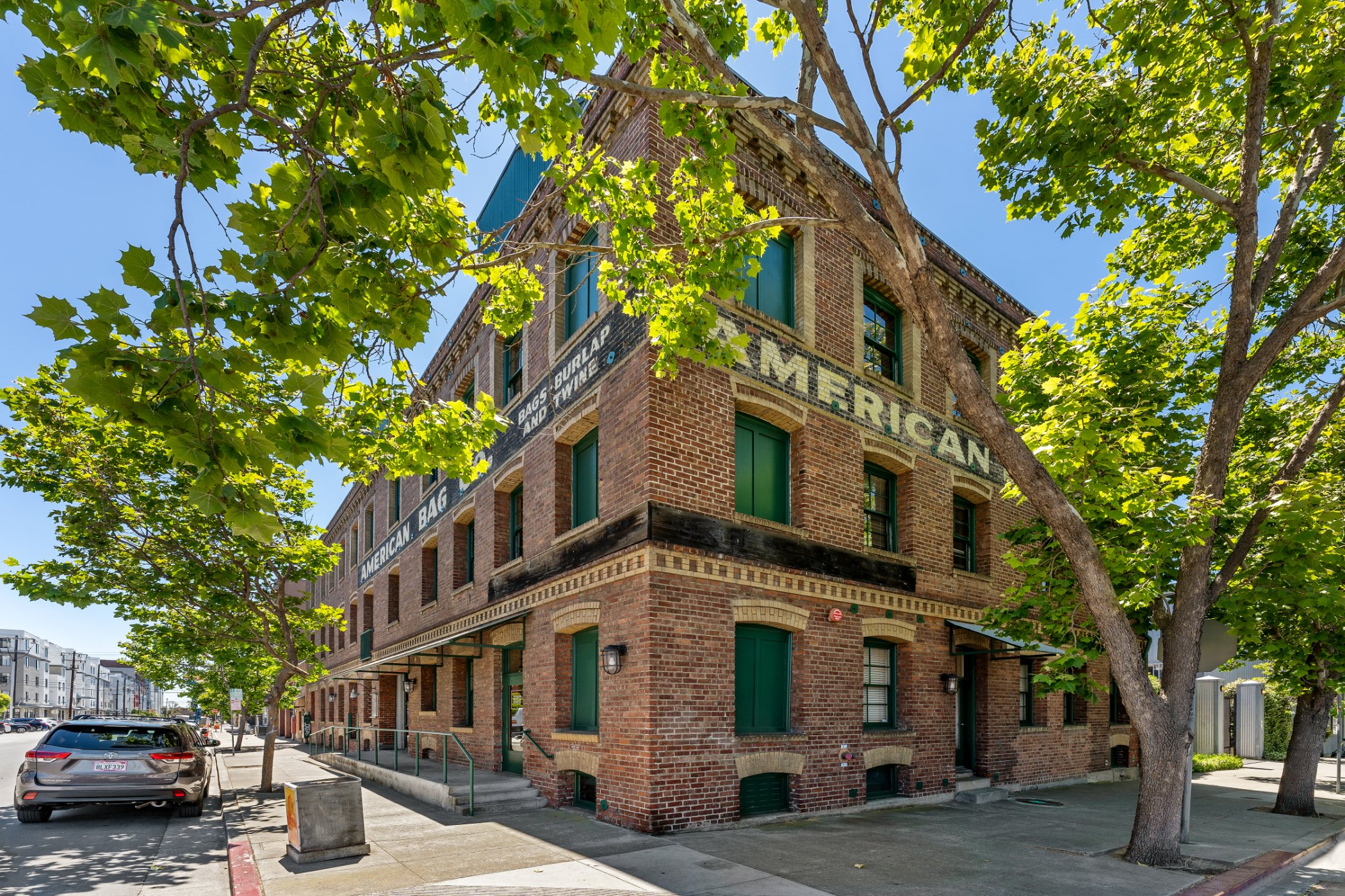  American Bag Building, Oakland—Mixed Use Live/Work Office Building Jack London—Andy Read Realtor—Photo 0