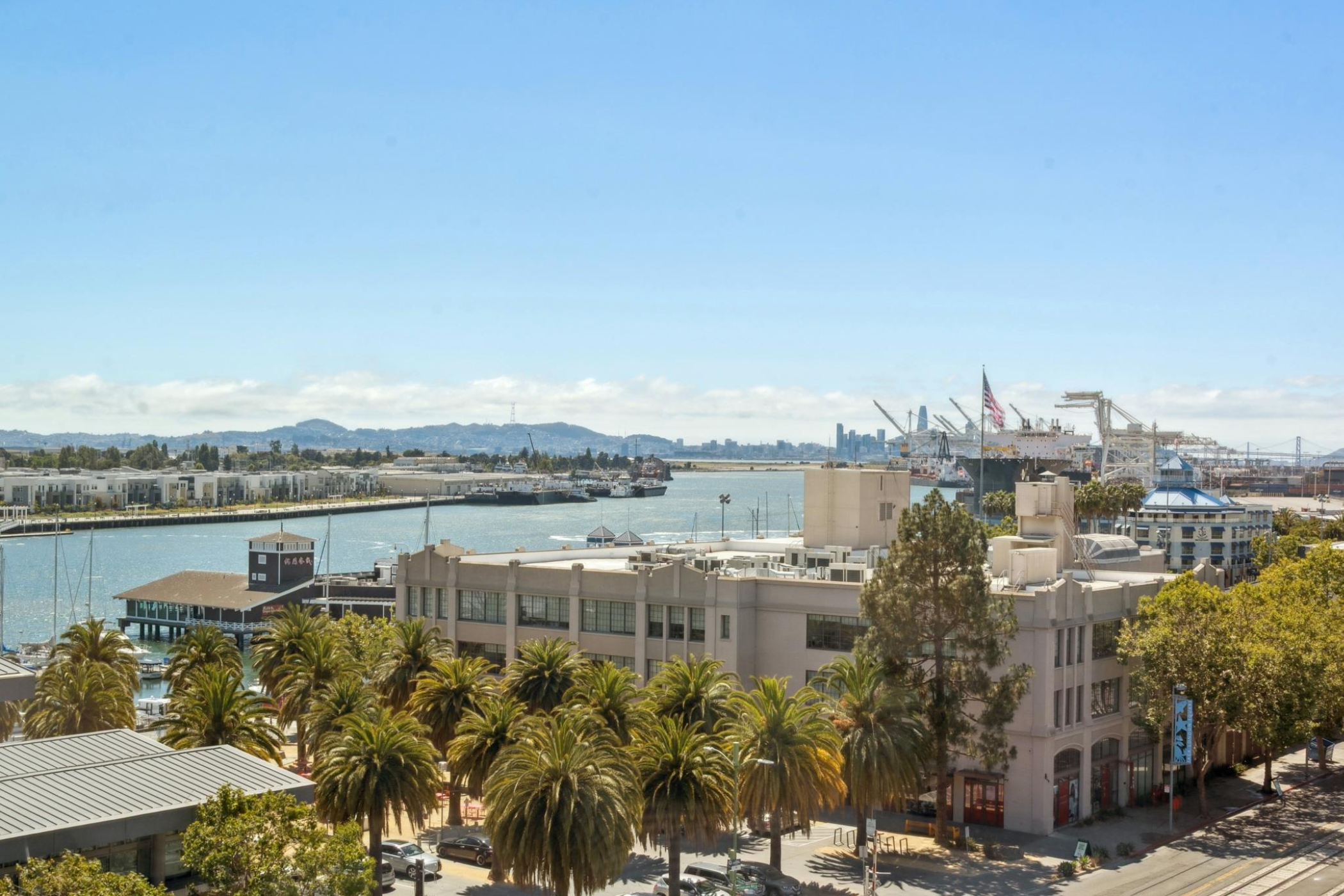  Oakland loft, Jack London Square Penthouse, Luxury Loft, The Bond, East Bay Loft—Andy Read Realtor—Photo 5