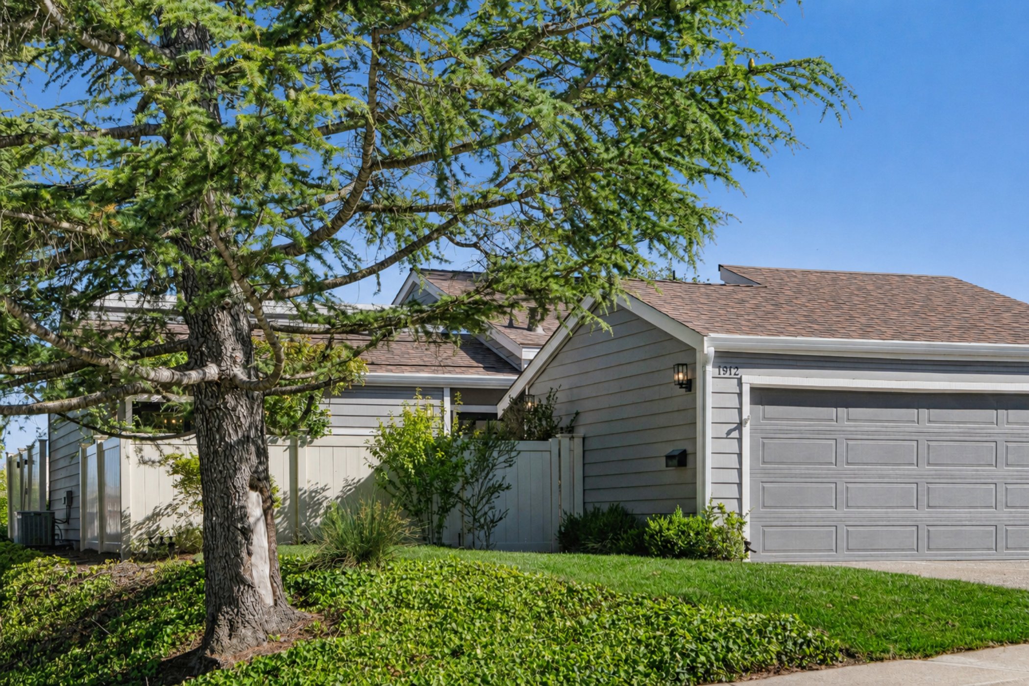  1912 Ascot Drive, Moraga - single-story home in Ascot Highlands atop Mulholland Ridge surrounded by open space and valley vie—Andy Read Realtor—Photo 2