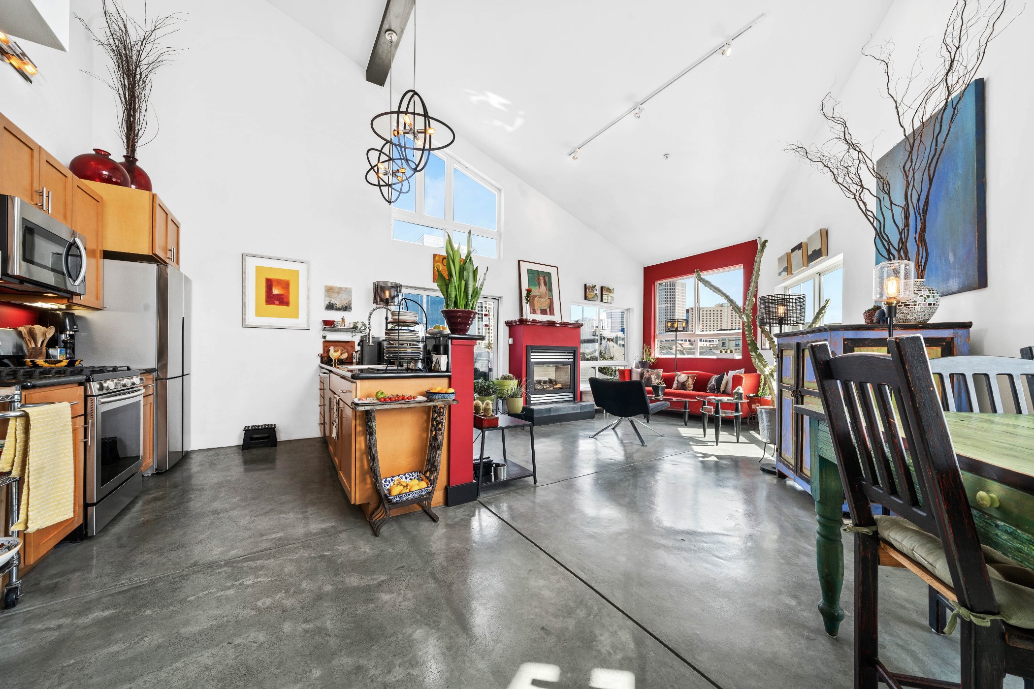  675 8th Street #16, Oakland -top floor, split-level corner loft overlooking downtown Oakland with parking and in-unit laundry—Andy Read Realtor—Photo 3